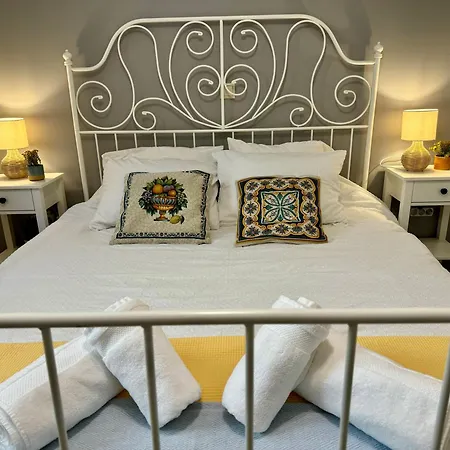 Vakantiehuis Garden House Near The